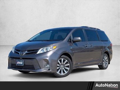 Used 2020 Toyota Sienna XLE w/ XLE Navigation Package