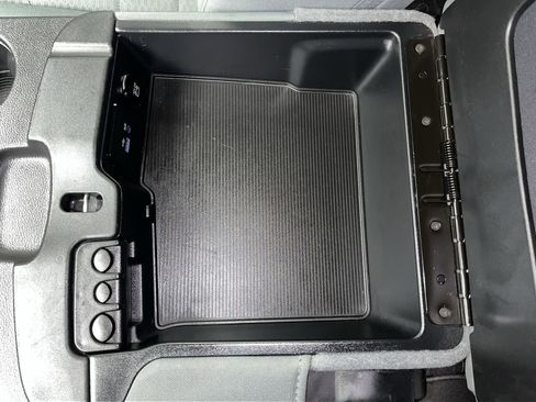 Used 2017 RAM 1500 Express AWD/4WD image 20