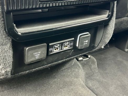 Used 2023 Jeep Wagoneer 4WD image 41