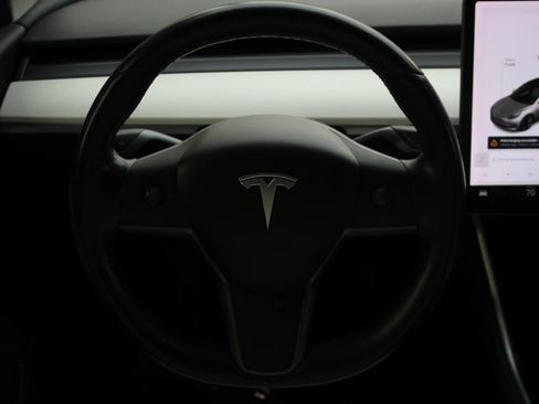 Used 2018 Tesla Model 3 Long Range image 18