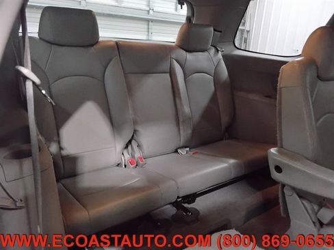 Used 2008 Saturn Outlook XR w/ Premium Trim Package AWD/4WD image 17