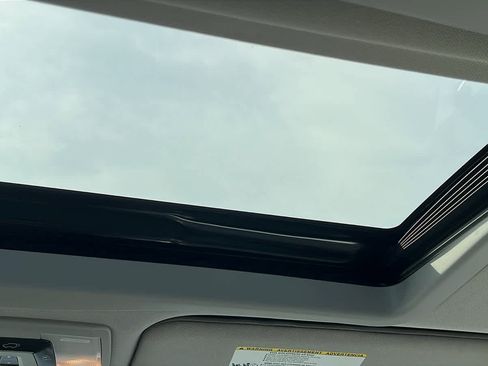 Used 2017 Toyota Sienna XLE AWD/4WD image 29