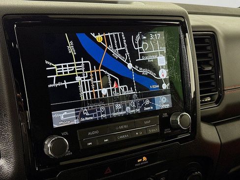 Certified 2022 Nissan Frontier PRO-4X w/ Technology Package AWD/4WD image 15