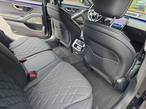 Certified 2025 Mercedes-Benz S 580e 4MATIC Sedan image 11