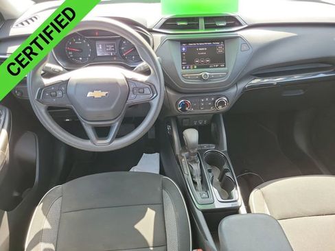 Certified 2023 Chevrolet TrailBlazer LT FWD image 23
