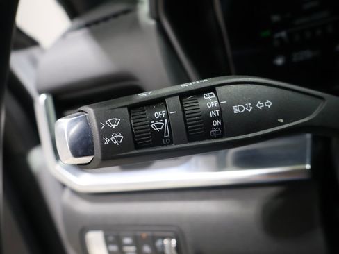 Used 2025 GMC Terrain Elevation image 33