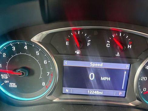 Used 2024 Chevrolet Traverse LT image 19