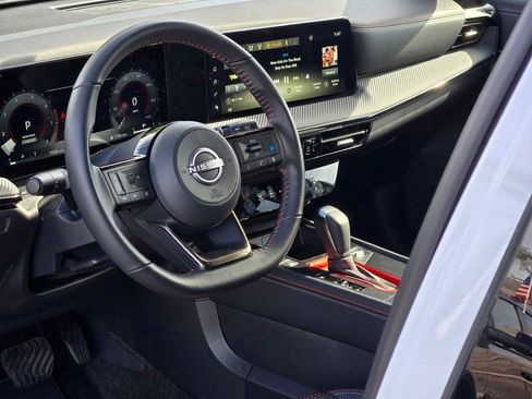 Used 2025 Nissan Kicks SR image 20