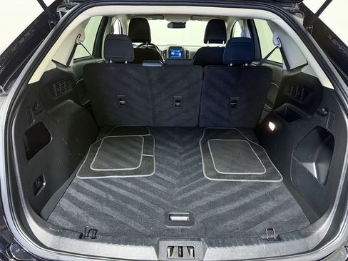 Used 2024 Ford Edge SE image 30