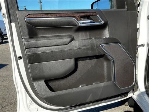 Used 2024 GMC Sierra 1500 Elevation image 22