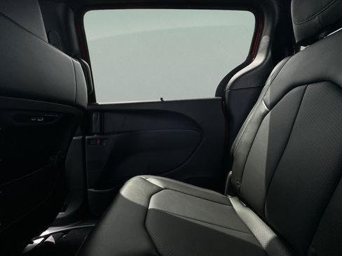 New 2026 Chrysler Pacifica Select w/ S Appearance Package FWD image 71