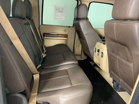 Used 2015 Ford F250 King Ranch w/ King Ranch w/Chrome Package image 13