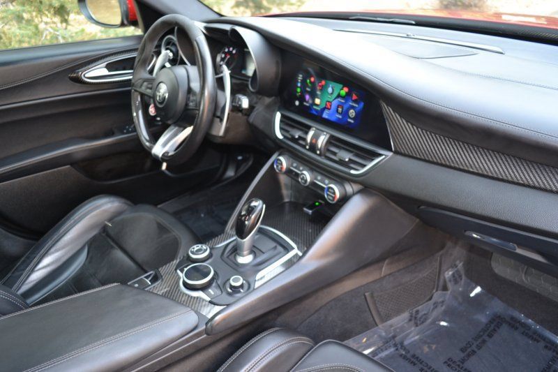 Used 2018 Alfa Romeo Giulia Quadrifoglio RWD image 25