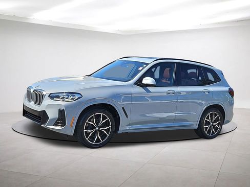 Used 2023 BMW X3 xDrive30i w/ M Sport Package AWD/4WD image 3