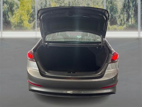 Used 2018 Hyundai Elantra SEL FWD image 13