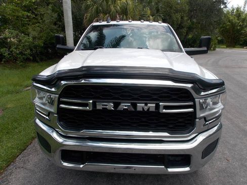 Used 2022 RAM 2500 Tradesman w/ Chrome Appearance Group AWD/4WD image 13