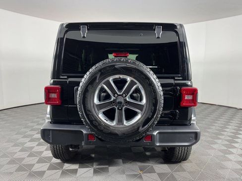 Used 2021 Jeep Wrangler Unlimited Sahara image 6