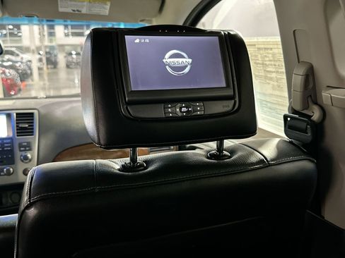 Used 2015 Nissan Armada Platinum image 36