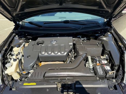 Used 2010 Nissan Altima 2.5 S w/ Premium Pkg FWD image 22