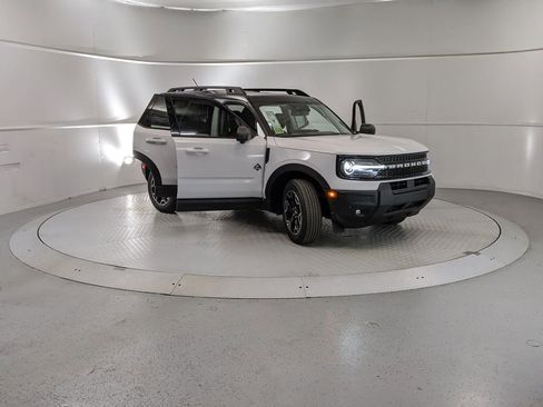 New 2025 Ford Bronco Sport Outer Banks w/ Outer Banks Tech Package+ image 7