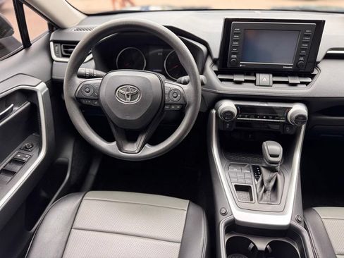 Used 2020 Toyota RAV4 XLE w/ Convenience Package AWD/4WD image 25
