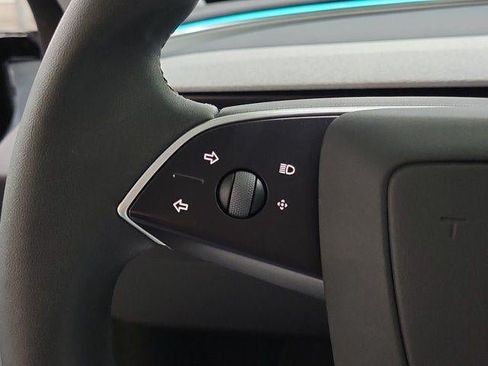 Used 2025 Tesla Model 3 RWD image 23