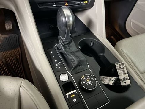 Used 2019 Volkswagen Atlas SE w/ Towing Package AWD/4WD image 15