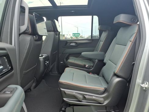 New 2026 GMC Yukon XL AT4 w/ AT4 Premium Plus Package AWD/4WD image 14