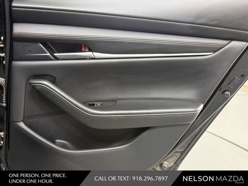 Certified 2025 MAZDA MAZDA3 s FWD image 40