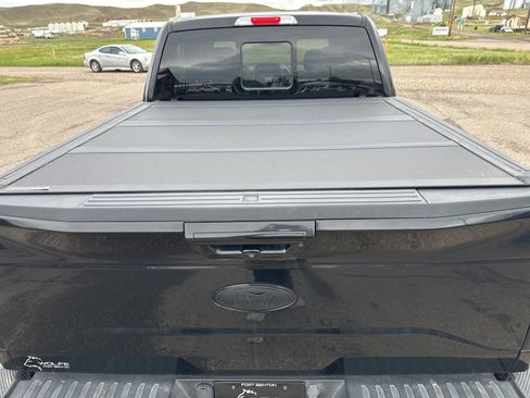 Used 2017 Ford F150 Lariat w/ Equipment Group 502A Luxury AWD/4WD image 32
