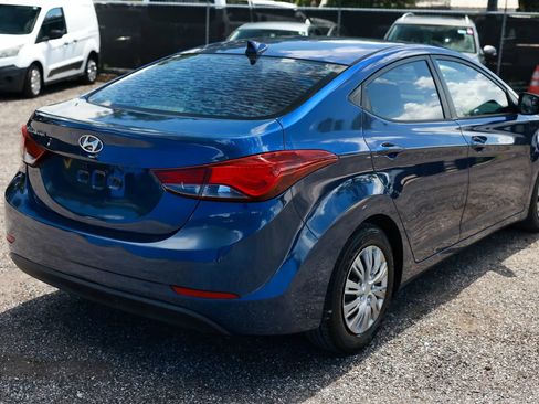 Used 2016 Hyundai Elantra SE FWD image 7
