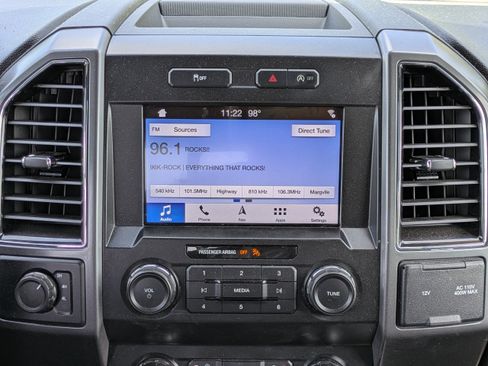 Used 2019 Ford F150 XLT w/ Equipment Group 302A Luxury AWD/4WD image 17