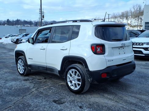 Certified 2023 Jeep Renegade Latitude w/ Premium Group image 3