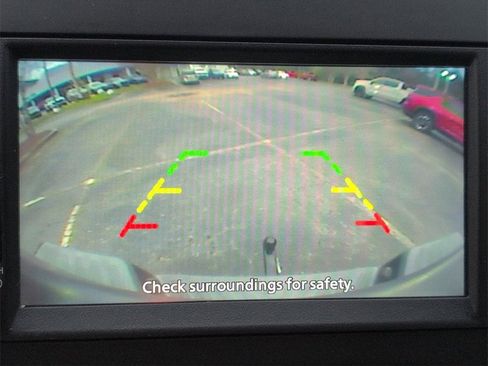 Used 2020 Nissan Frontier SV image 21