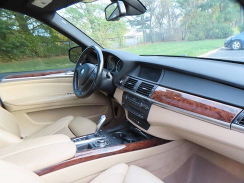 Used 2012 BMW X5 xDrive50i image 26