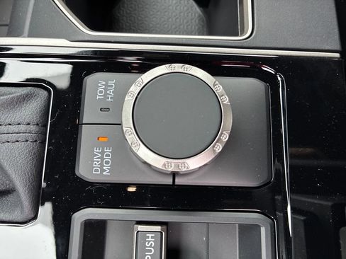 New 2026 Toyota Tundra SR5 AWD/4WD image 40