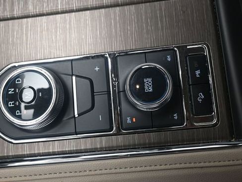 Certified 2024 Ford Expedition Limited AWD/4WD image 15