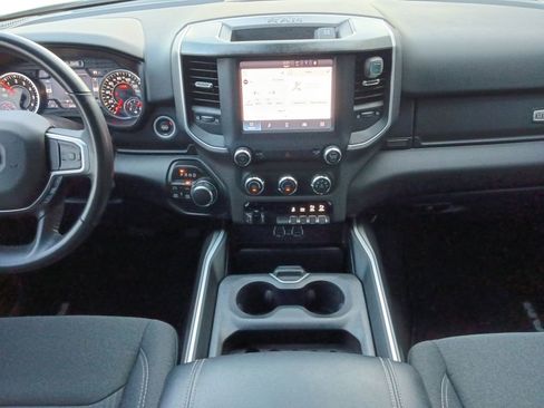 Used 2022 RAM 1500 Lone Star AWD/4WD image 3
