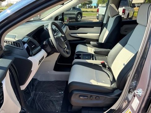 New 2026 Honda Odyssey Elite image 7