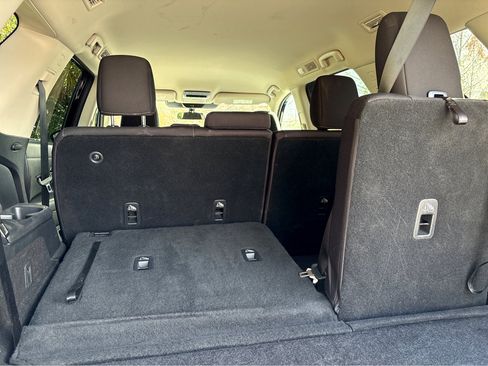 Certified 2024 Nissan Pathfinder SV image 19