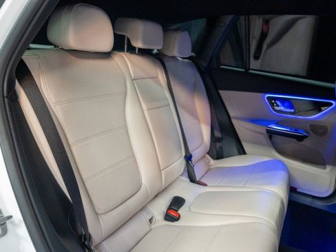 New 2026 Mercedes-Benz GLC 300 image 14