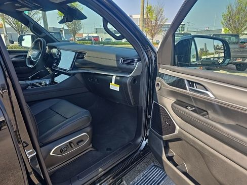 New 2026 Jeep Grand Wagoneer Limited w/ Premium Group II AWD/4WD image 19