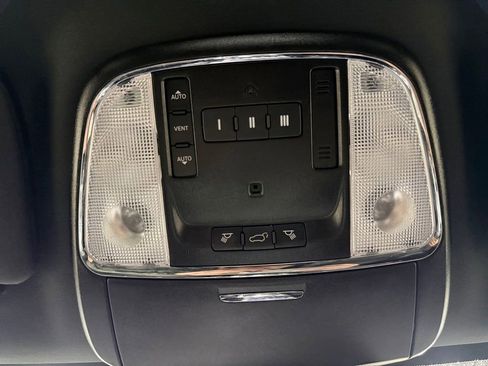 Used 2021 Jeep Grand Cherokee Altitude image 36