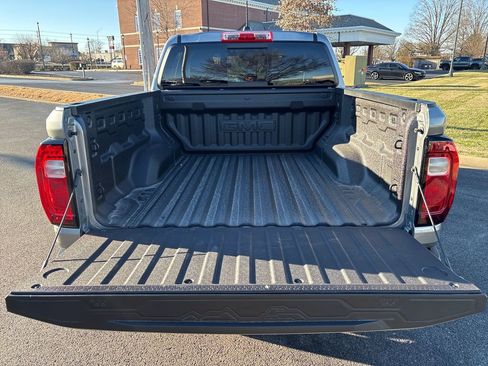 New 2026 GMC Canyon Elevation w/ LPO, Black Badging Package image 28