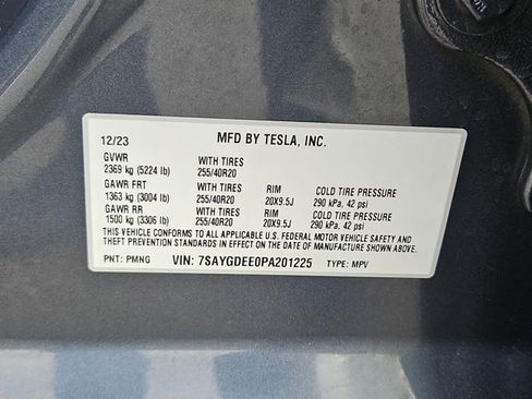 Used 2023 Tesla Model Y Long Range AWD/4WD image 26