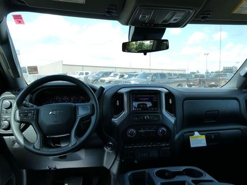 New 2026 Chevrolet Silverado 1500 Custom Trail Boss w/ Dark Appearance Package AWD/4WD image 17