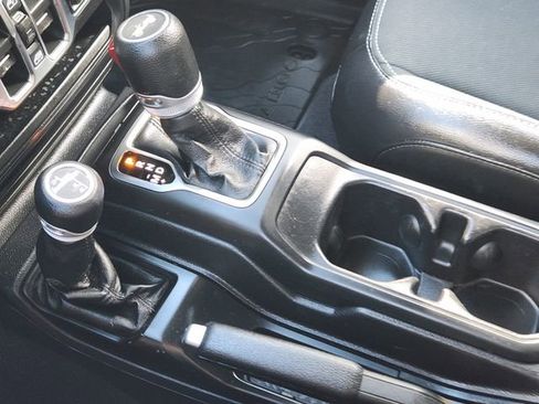 Used 2021 Jeep Wrangler Unlimited Sport image 21