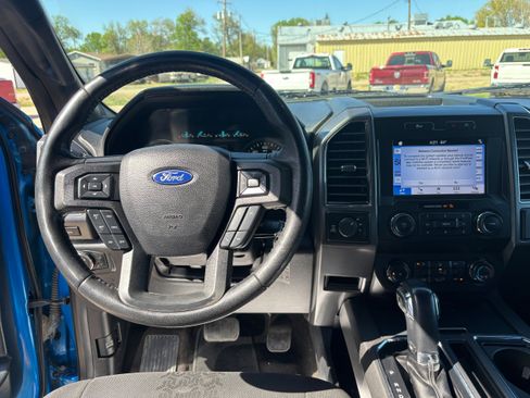 Used 2019 Ford F150 XLT w/ Equipment Group 302A Luxury AWD/4WD image 15