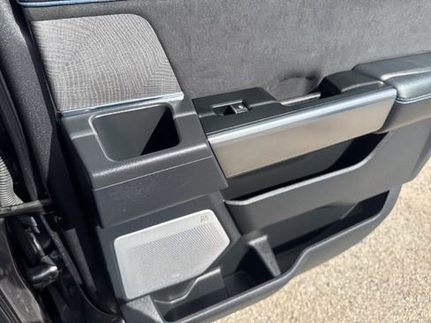 Used 2025 Ford F250 Platinum w/ Tremor Off-Road Package image 41