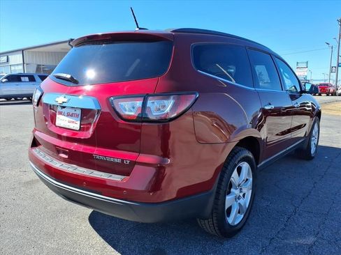 Used 2016 Chevrolet Traverse LT w/ Style and Technology Package image 7